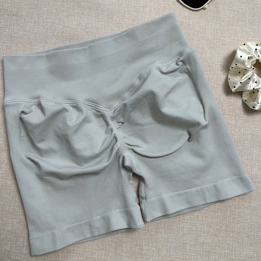 Ribbed Scrunch Yoga Shorts